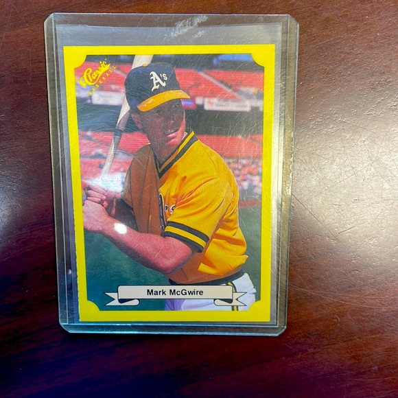 Mark McGwire Rookie - Picture 1 of 2